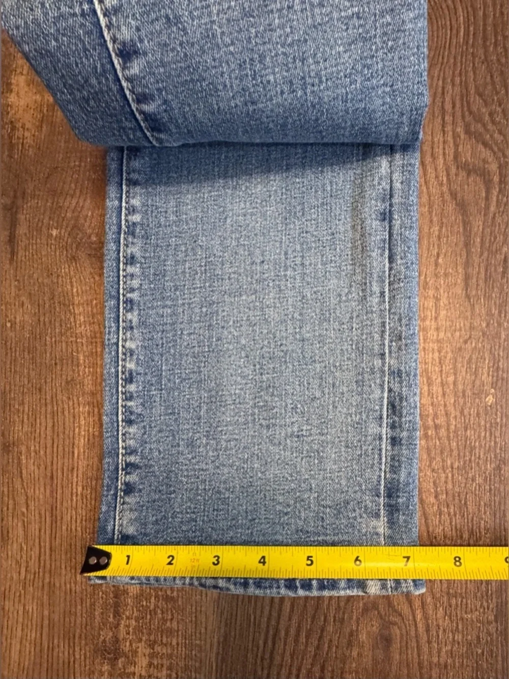 OLD NAVY 360° STRETCH light-wash, distressed jeans  slim-fit boys